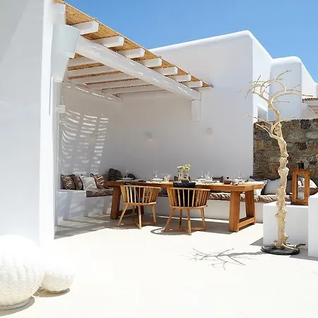 Lidia Panormos (Mykonos)