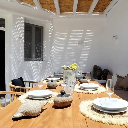 Lidia * Panormos (Mykonos)